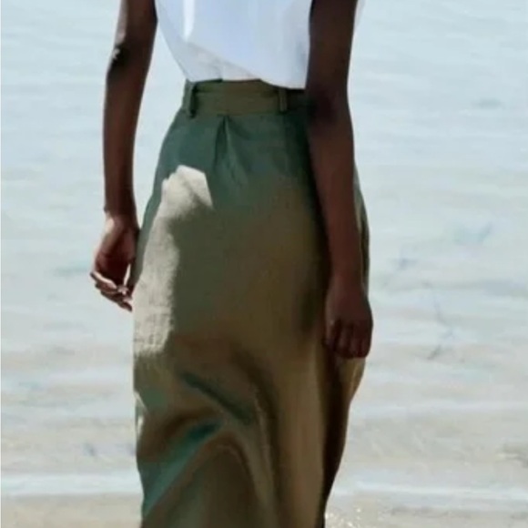 Zara Dress with White Sleeveless Blouse and Attached Green Linen Blend Skirt - Picture 2 of 10
